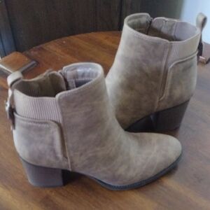 BareTraps Tan Ankle Booties